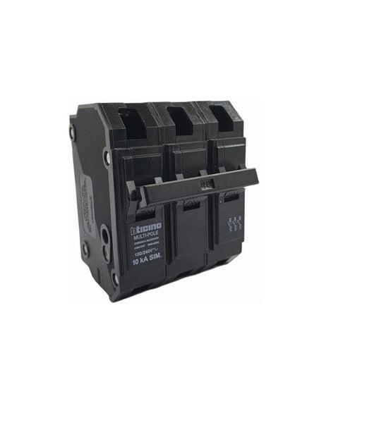 Breaker HQL (empotrar) 3x40  Bticino